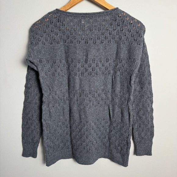 DKNY Jeans Women's Gray Knit Long Sleeve Lightweight Sweater Size Medium - Picture 4 of 8